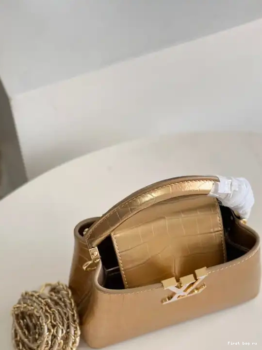 First bag ru MINI LOUIS CAPUCINES VUITTON 0503